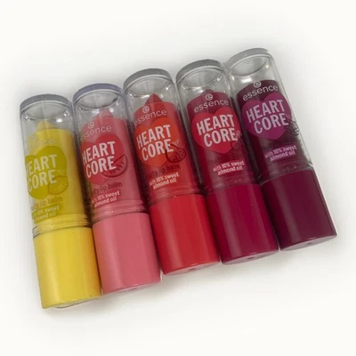 essence 5 x Heart Core Fruity Lip Balm mit Mandelöl 5 Stück Set bunt 5 x 3g ❤️ - Bild 1 von 3