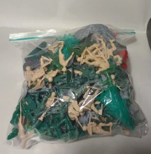 Lote Toy Soldiers ~ Diferentes tamaños, diferentes temas, sin marca - Imagen 1 de 3