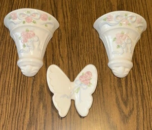 PAIR OF VINTAGE WALL POCKETS W/ Butterfly CREAM AND PASTEL PINK ROSE BLUE BOW - Picture 1 of 23