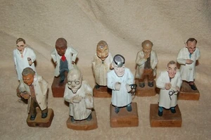 Vintage Jaschke Pretzl handgeschnitzte Holz Arzt Figur Lot 9 Germany Sammlerstück - Bild 1 von 18