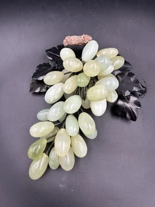 Vintage 10,5" Alabaster Stein Trauben mit Steinblättern und Holzstiel, grün - Bild 1 von 4