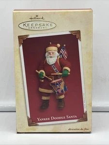 Hallmark Keepsake Adorno de Navidad Yankee Doodle Santa 2005 Santa Claus - Imagen 1 de 5