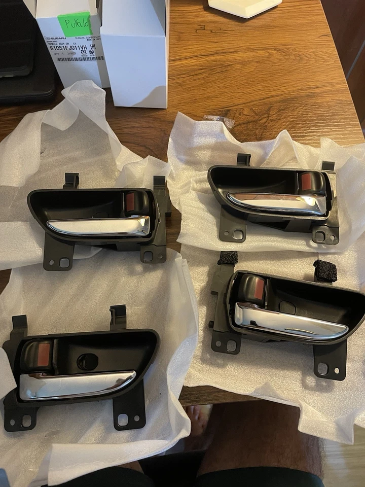 WRX 2016 manijas de puerta interiores Foto 1 de 1