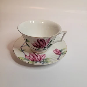 Merit China Floral Fuß Teetasse Untertasse Vintage handbemalt weiß rosa Japan - Bild 1 von 7