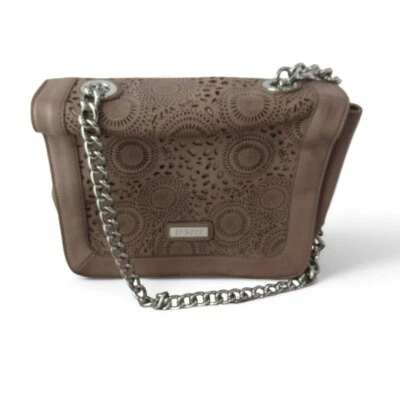 Bolso de mano Episode para mujer de cuero moca beige oscuro con cadena plateada con bolsa antipolvo. Foto 1 de 4