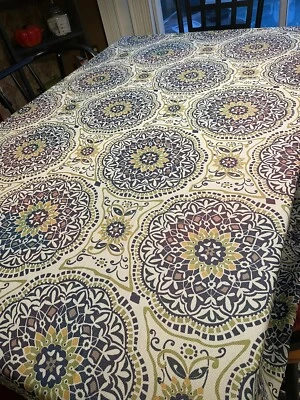 Medallion  58" x 100" Rectangular Tablecloth Spirograph Easy Care Polyester Foto 1 de 4