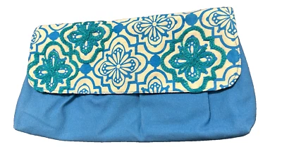 Bolso Clutch Global Girlfriend 11” X 6” Azul Beige Bordado a Presión Ecológico Foto 1 de 4