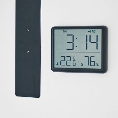 Moderner magnetischer Wecker mit Temperatur- und Luftfeuchtigkeitsanzeige Sprach - Bild 1 von 4
