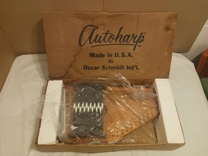 VTG OSCAR SCHMIDT Autoharp 15 Chord 36 String With Original Box!! - Picture 1 of 8