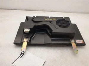 01 LEXUS RX300 SUBWOOFER 86150-48010 - Picture 1 of 12