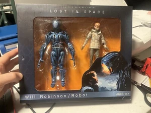 Netflix LOST IN SPACE 2er Pack Actionfiguren - Will Robinson und Roboter Neu - Bild 1 von 6