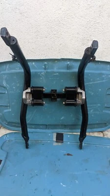 Kawasaki ZX 1100 D ZX11 1995 motor Ninja montaje sub bastidor soporte  Foto 1 de 4