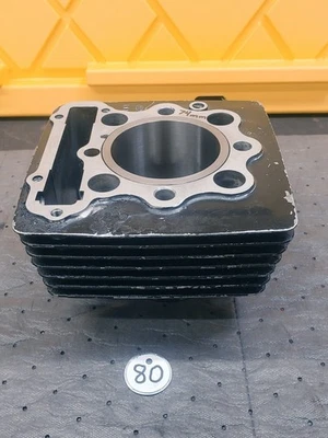 Honda XL250 1984-85, cilindro recién fundado 74 mm #12100-KR0-010 Foto 1 de 4