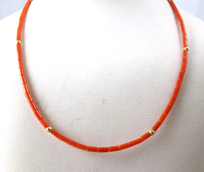 Collar de cuentas de tubo de coral rojo natural de oro amarillo de 18 quilates Foto 1 de 4