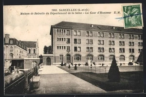 CPA Sarcelles, Maison de Retraite du Dèpartement de la Seine-La Cour d´Honneur - Picture 1 of 2