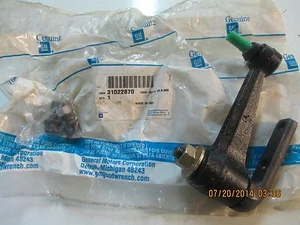 31022870 1985 - 2005 2 W.D.  CHEVY ASTRO GMC SAFARI 12479343 Steering Idler Arm - Picture 1 of 3
