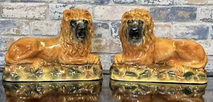 Antike englische Staffordshire liegende Löwenfiguren Glasaugen eins - Bild 1 von 24