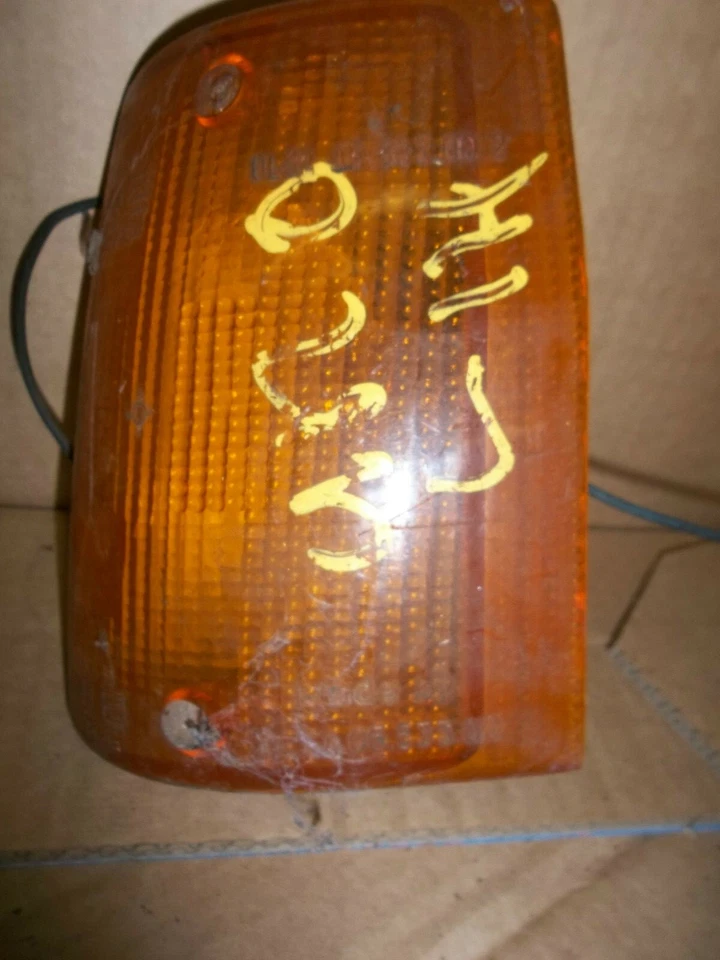 FIAT UNO 1988 NEARSIDE PASSENGER SIDE FRONT ORANGE INDICATOR - Изображение 1 из 1