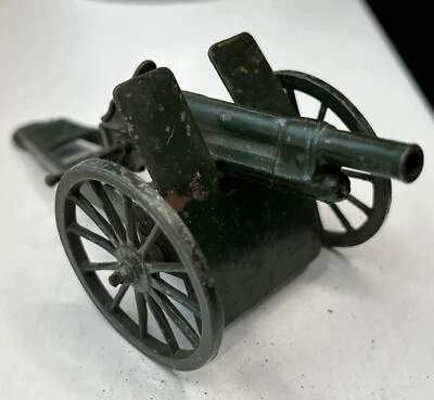Britains 1201 Royal Artillery Gun Ordnance QF 12 Pounder Gloss Dark Green - Image 1 of 4