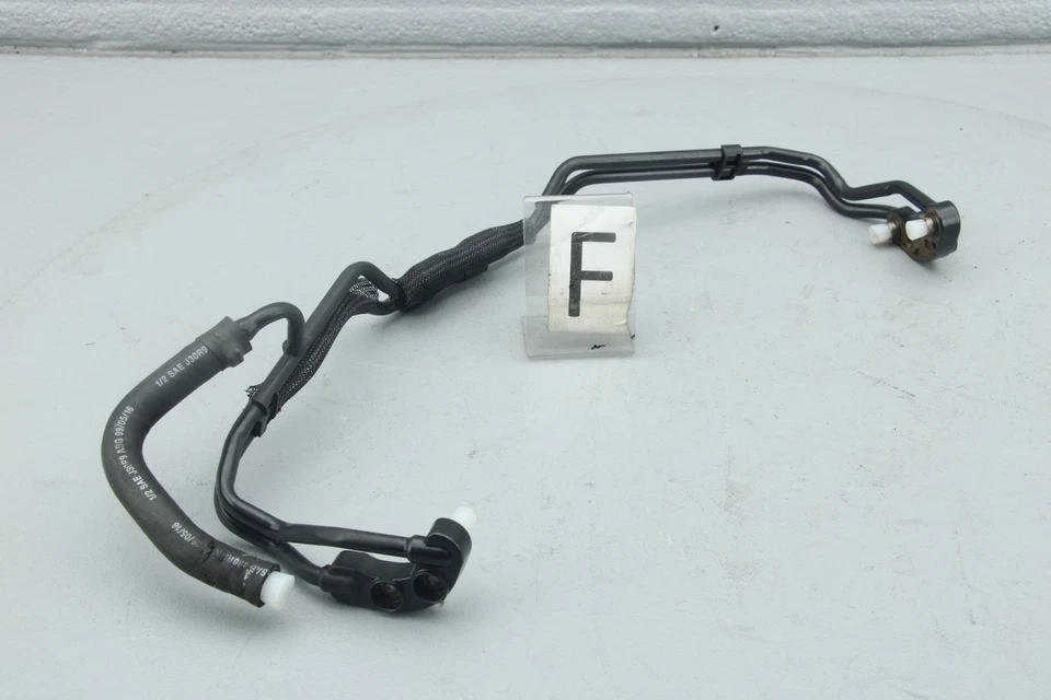 Шланг в сборе охлаждающей жидкости радиатора Harley Street Glide 2017 No4090 - Изображение 1 из 4