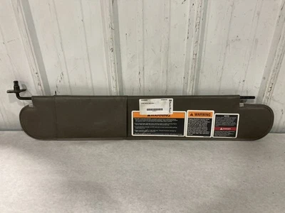 Parasol interior izquierdo/conductor Mack CXN - usado Foto 1 de 4