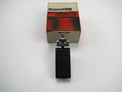 NOS 1966 Ford 4100 4V Carburetor Float C6AZ-9550-C MOTORCRAFT CM-672 - 1 PIECE - Image 1 of 4