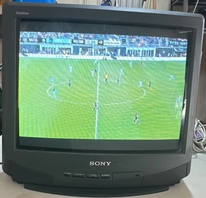 SONY Trinitron CRT TV - Rare 20" KV-20M10 with Original Remote - Picture 1 of 9