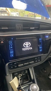 RADIO ORIGINEEL Toyota Auris Touring Sports (E18) 8614002400 - Bild 1 von 3