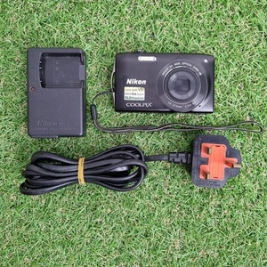 Nikon COOLPIX S3300 Compact Digital Camera - Black - Picture 1 of 8
