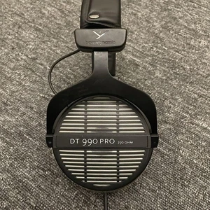 Beyerdynamic DT-990 PRO 250 Ohm Over-Ear Studio Headphones Black Tested Used Jp - Picture 1 of 5