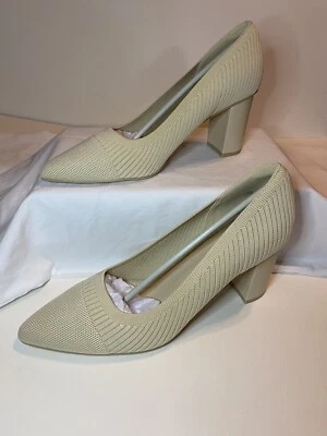 Zapatos de salón Contgo para mujer punta puntiaguda 3” tacón ancho tejido crema talla 10 Foto 1 de 4