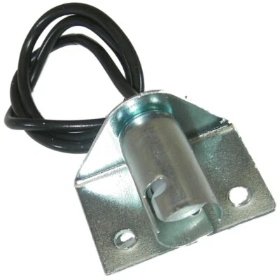 Federated 82047-3 Single Contact 1-Wire Universal Light Bulb Socket w/Bracket - Image 1 of 2
