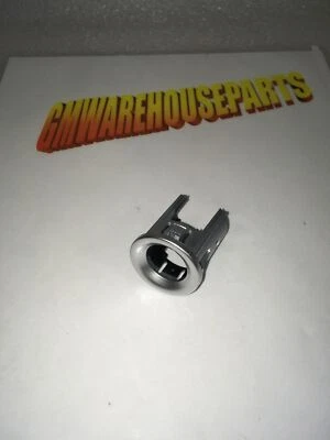 2014-2019 SIERRA FRONT BUMPER PARK ASSIST SENSOR RETAINER BRACKET NEW  23276809 - Image 1 of 3