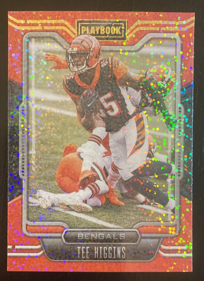 2021 Panini Playbook Football Tee Higgins Sparkle Holo Parallel Card #14 Bengals - Image 1 of 2