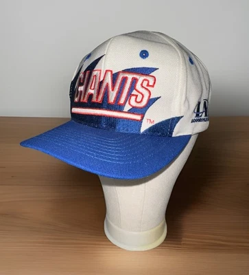 DE COLECCIÓN Gorra Gorra de los Gigantes de Nueva York Logo Diente de Tiburón Atlética Espalda a Presión NFL Años 90 Foto 1 de 4