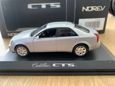 Norev Cadillac CTS 1/43 plateado Foto 1 de 4