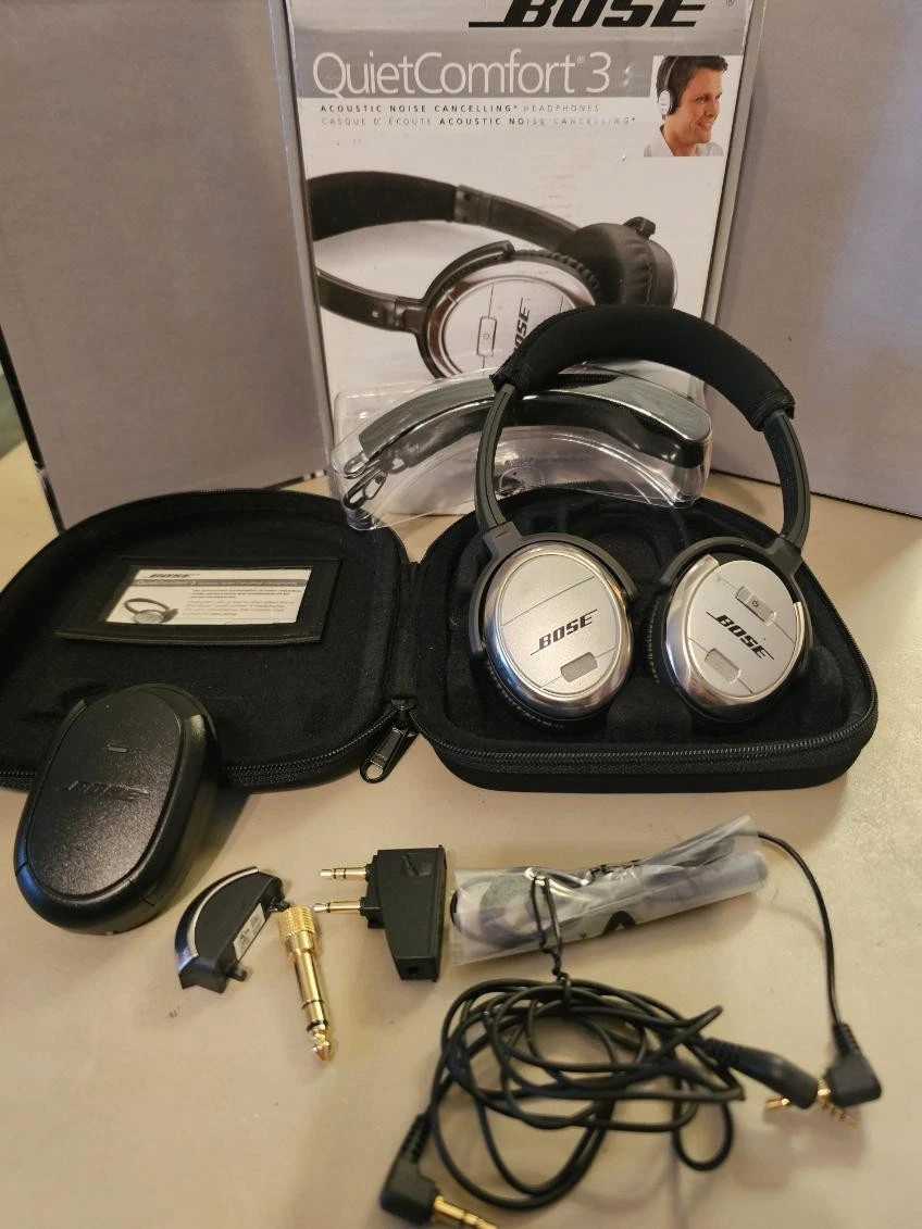 Bose ノイズキャンセリングBose QuietComfort 3 (激レア) レビュー］世界最高峰のノイズキャンセリング機能--ボーズ