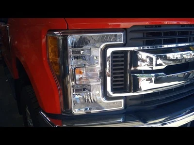 Faro halógeno derecho pasajero para camioneta Ford F250SD 17 1684918 Foto 1 de 4