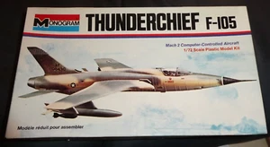f-105 Thunderchief by Monogram in 1/72 scale from 1973 - Picture 1 of 2