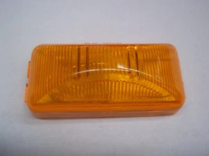 TRITON TRAILER RECTANGLE AMBER CLEARANCE LAMP 5545 - Foto 1 di 2