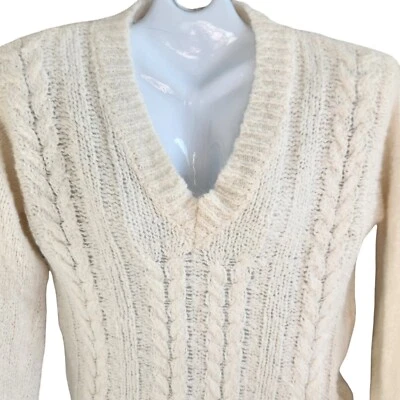 Brandy Melville Crop V-Neck Cable Knit Wool Blend Sweater-Ivory-Italy-Preppy-S-M - Image 1 of 4