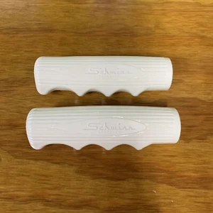 SCHWINN COTTON PICKER BICYCLE GRIPS GENUINE STINGRAY FITS MANY OTHERS NEW - Picture 1 of 8