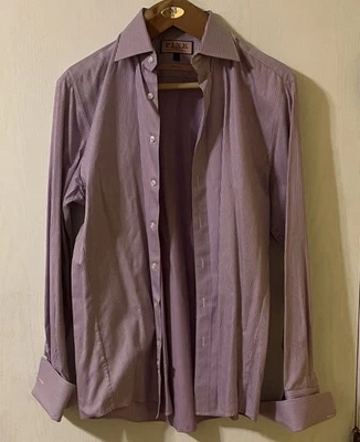 Camisa de vestir rosa lavanda a rayas para hombre calce ajustado manga larga Foto 1 de 3