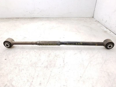 BRAZO DE CONTROL INFERIOR DELANTERO LADO PASAJERO TOYOTA AVALON 97-04  Foto 1 de 4
