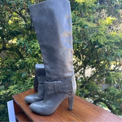 Botas hasta la rodilla con lazo de cuero gris Valentino rojas 36 Foto 1 de 4