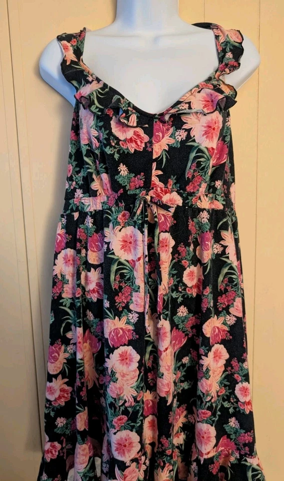 Vestido/camisón corto floral delicado Sleep By Cacique para mujer babydoll 14/16  Foto 1 de 4