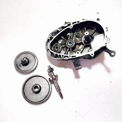 INGRANAGGI TRASMISSIONE RUOTA POSTERIORE KYMCO AGILITY 50 R16 2008 2014 Foto 1 de 4