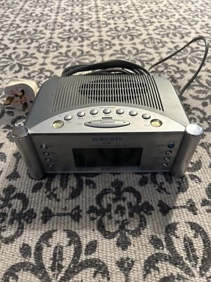 ROBERTS CR 2002 Milano 2 Humane Waking System Dual Alarm Clock Radio Auto Time - Image 1 of 3