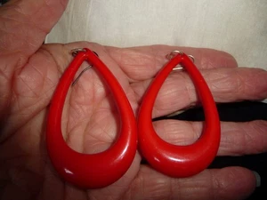 DECLARACIÓN 2 1/4"" L PLÁSTICO ROJO LÁGRIMA PENDIENTES PERFORADOS #25/6 - Imagen 1 de 4