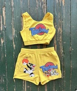 Set pantaloncini e canottiera Space Jam Tune Squad gialli taglia Xsmall - Foto 1 di 6